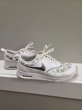 Nike Air Max Thea Print - White/Wolf Grey - Size 7.5